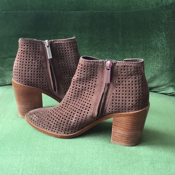1. State Chunky Heel Ankle Boots - Picture 2 of 5